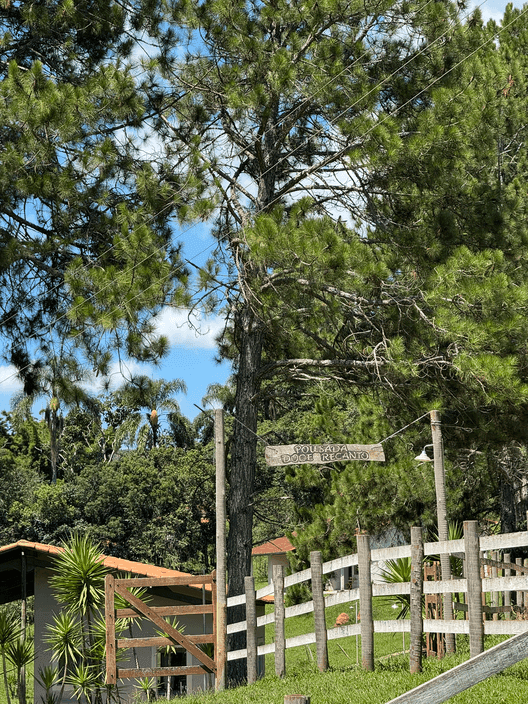 Vista externa da Pousada Doce Recanto em Soledade de Minas, MG